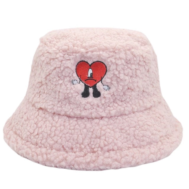 OMGBENITO FLUFFY BUCKET HAT